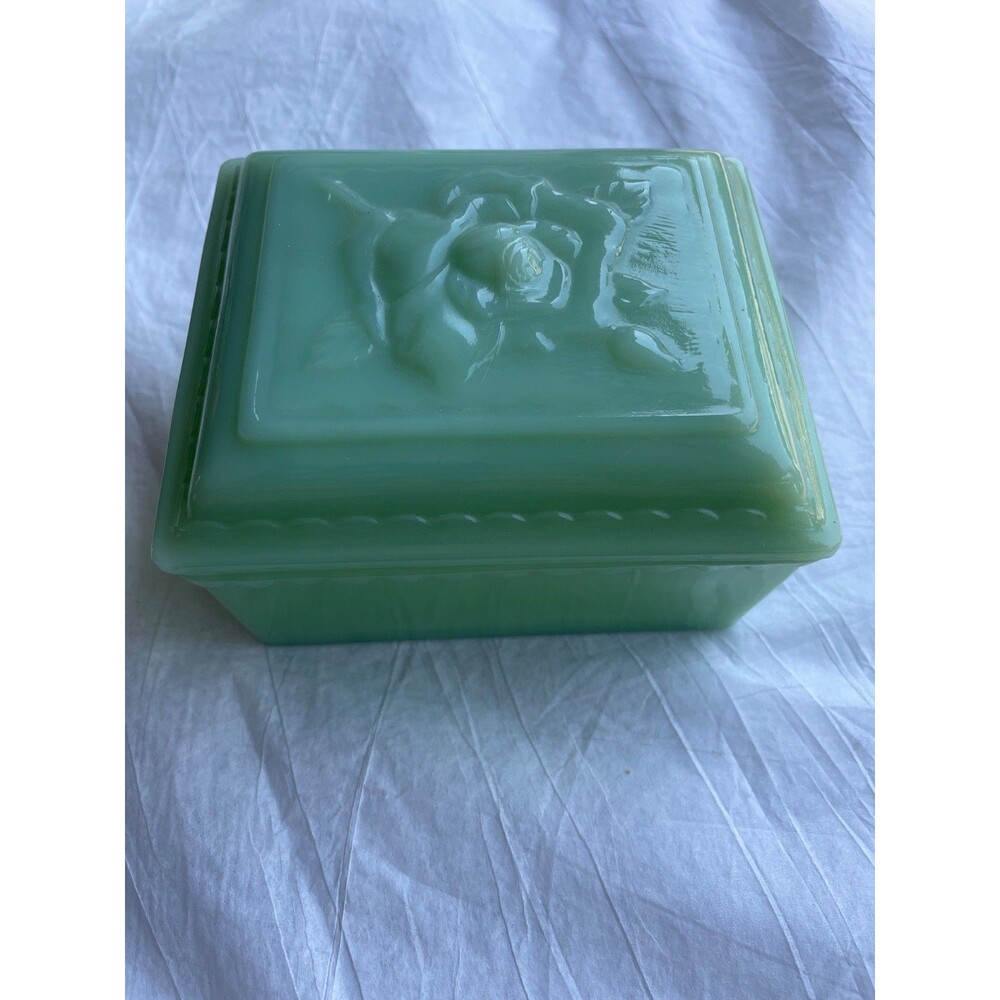 vintage jadite box with lid